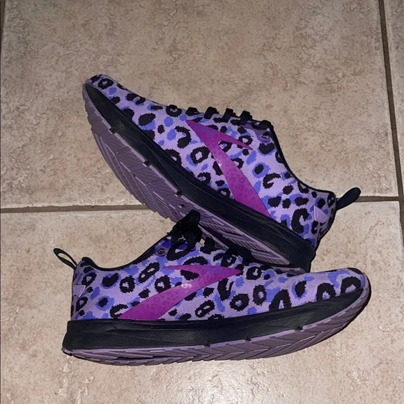 Brooks Purple and Black Athletic Shoes - Picture 3 of 3